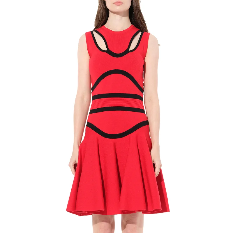 Sleeveless chic dresses-Sleeveless Mini Dress in Red