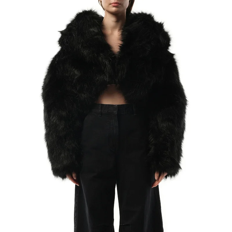 Jackets plot flair-Vicinity Fur Cropped Jacket in Black