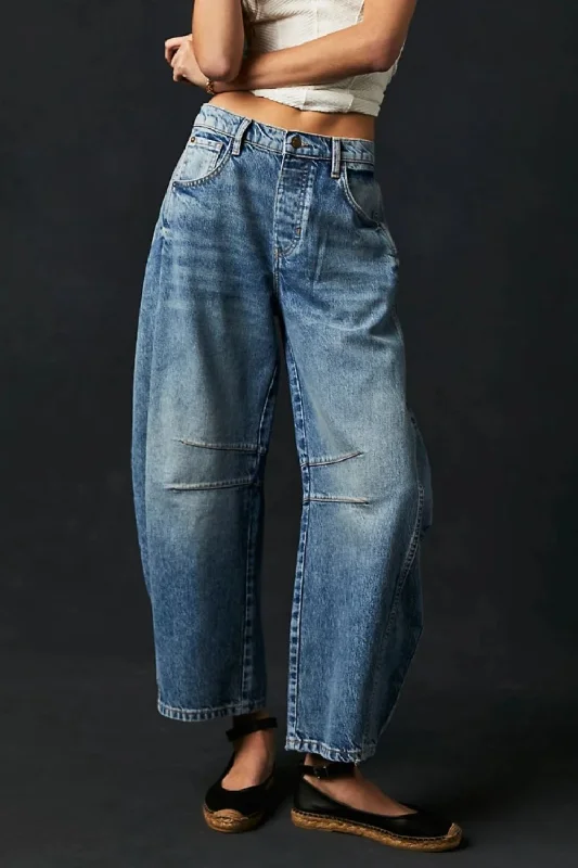 Bottoms with patches-Wide Leg Jeans with Pockets